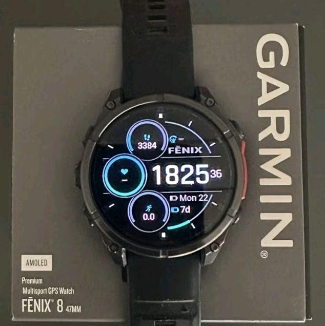 Garmin. jam tangan bekas, fenix 8. kondisi mulus. berfungsi baik.