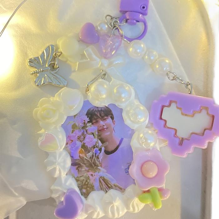 Keychan custom cream kpop
