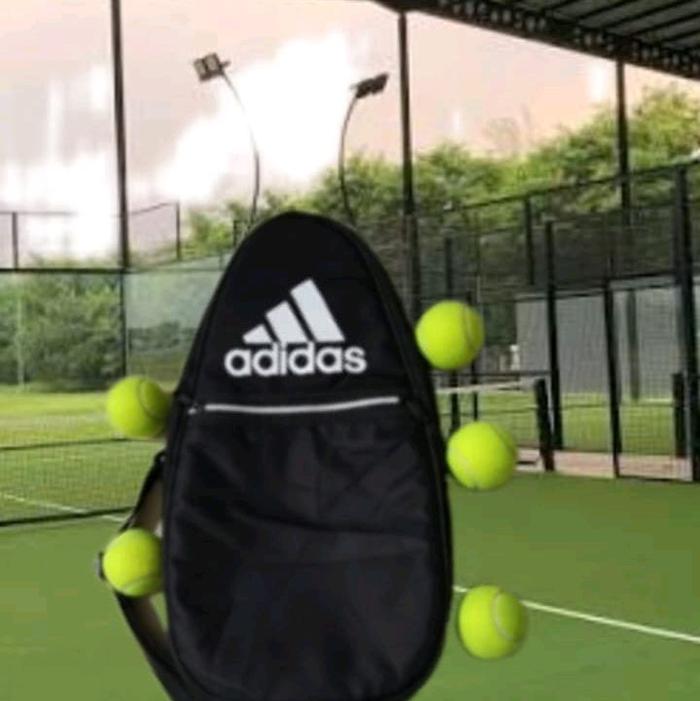Tas Raket Padel Adidas dengan Desain Thermal dan Jaga Raket Nas & Dingin