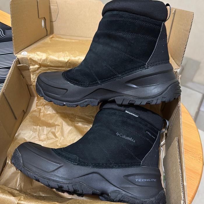 Columbia Sepatu Boot Waterproof Insulated untuk Daerah Dingin atau Bersalju Size 9,5 US Insole 27,5 