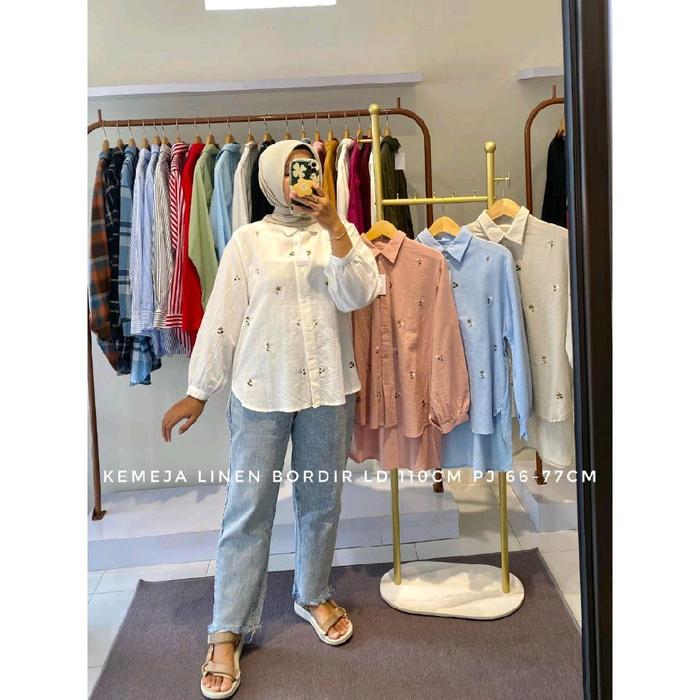 Kemeja Linen Bordir Bunga-Bunga Kecil