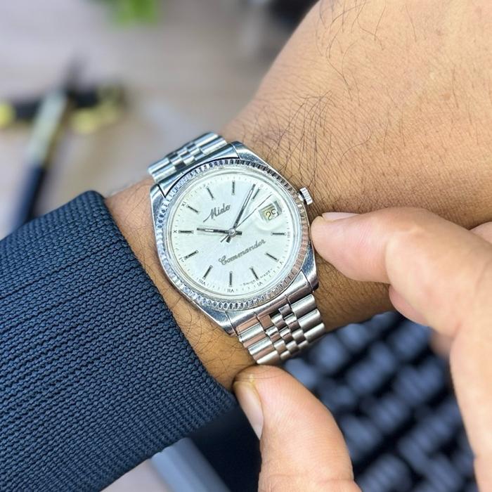 Vintage Mido Commander Datoday Automatic - Silver Sunburst Dial Original