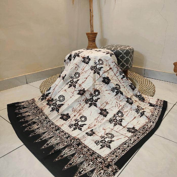 BATIK SEWEK GANDRUNG SEWU BANYUWANGI WARNA PUTIH