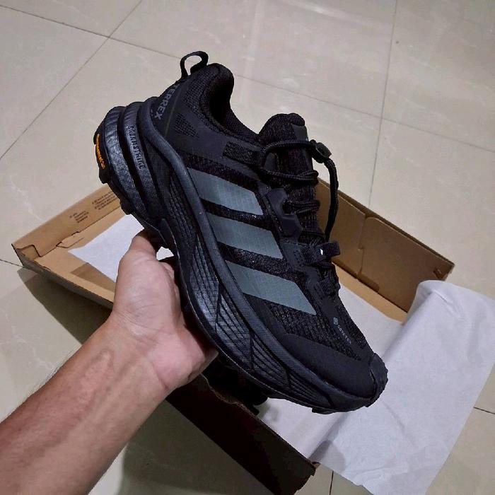 perfectkicks_bdg Adidas Hiking Gtx Black Shoes