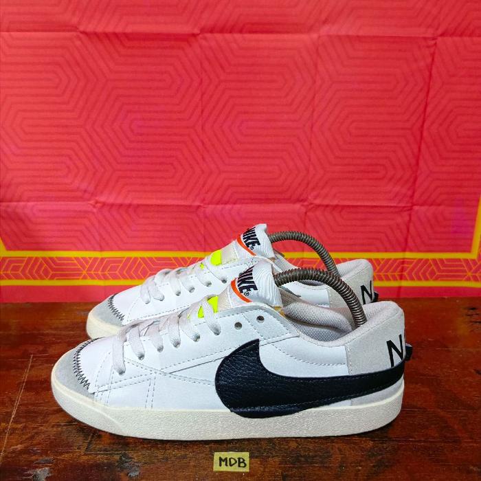 Sepatu second original Nike blazer low size 41