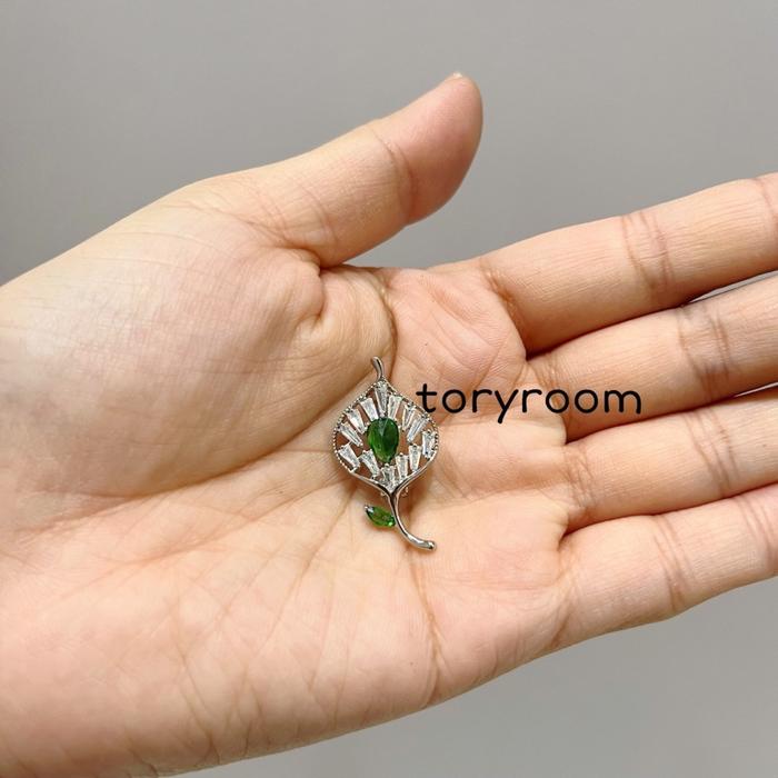 Bros mini dagu bunga peace lily zircon diamond marquise hijau