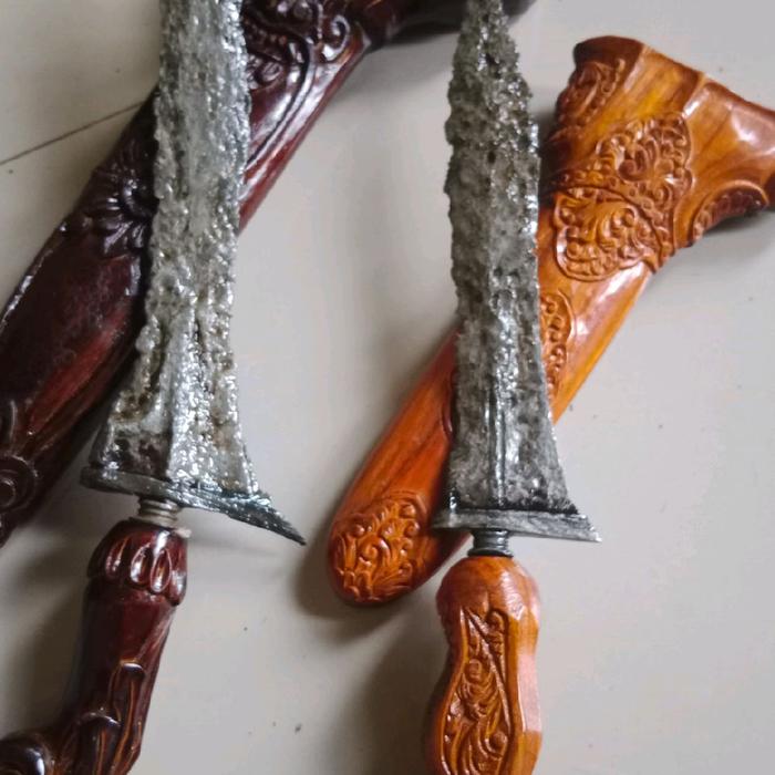 Temuan Keris Betok Jalak Budho Era Singosari dengan Desain Unik dan Pegangan Kayu Berkualitas Tinggi