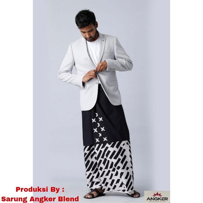 Sarung Angker Sholat pria motif terbaru Muslim Dewasa Santri Hitam Putih