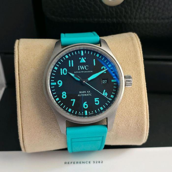 Jam Tangan IWC Pilot Mark XX Titanium Mercedes AMG Petronas Brand New