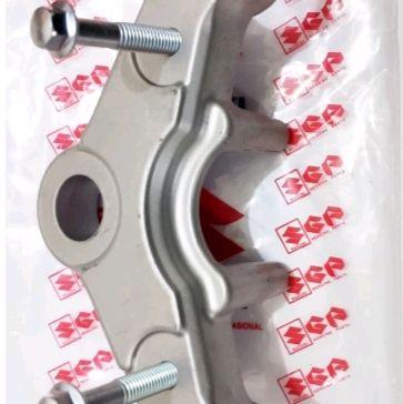segitiga atas satria Fu fi150 set baut putih