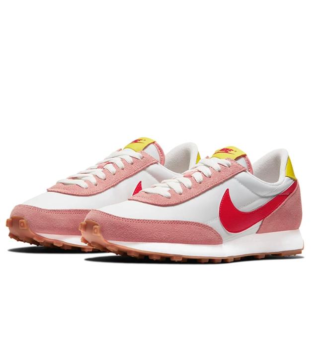 Nike Daybreak Wmns Coral Stardust Team Orange Summit White
