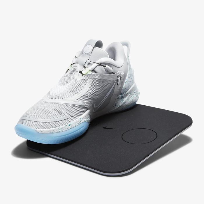 Nike Adapt BB 2.0 Alternate Nike MAG UK Charger “Wolf Grey”