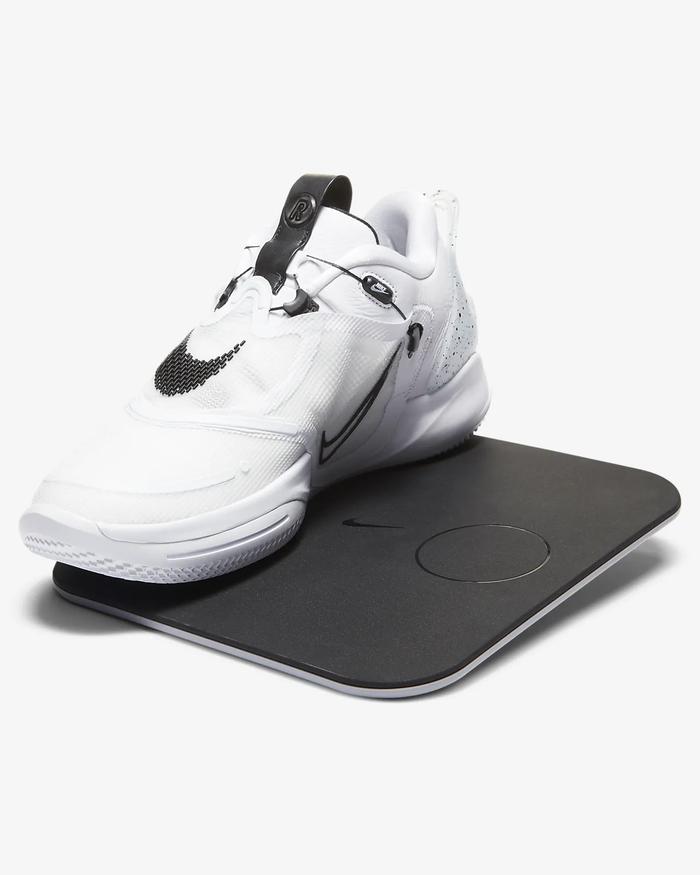Nike Adapt BB 2.0 Alternate Nike MAG UK Charger “white/black"
