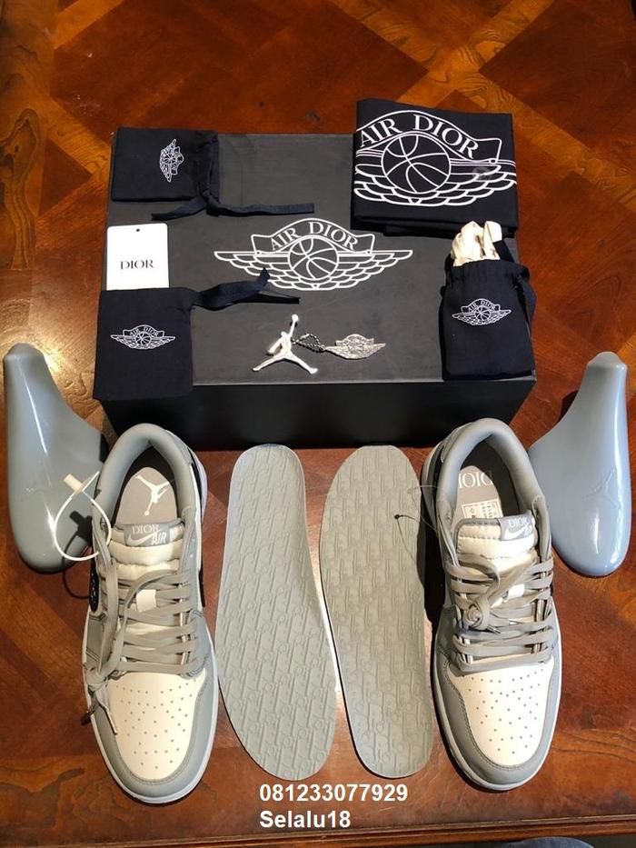 Nike Air Jordan Dior Low Beige/White size 44 US 10 not adidas yeezy