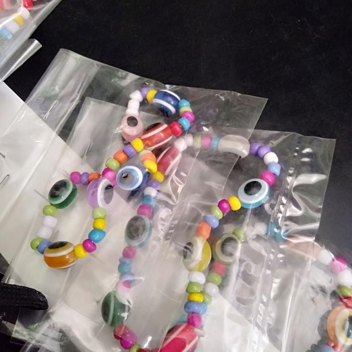 Gelang tangan anak etnik