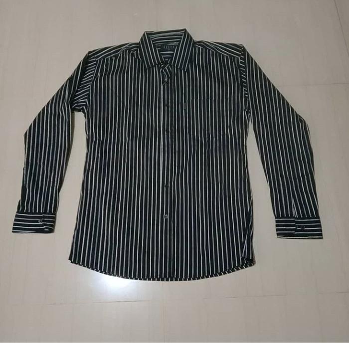 Kemeja lengan panjang BESFA size L