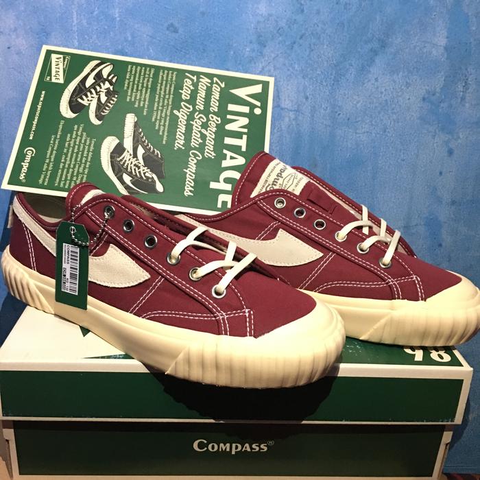 sepatu compass vintage