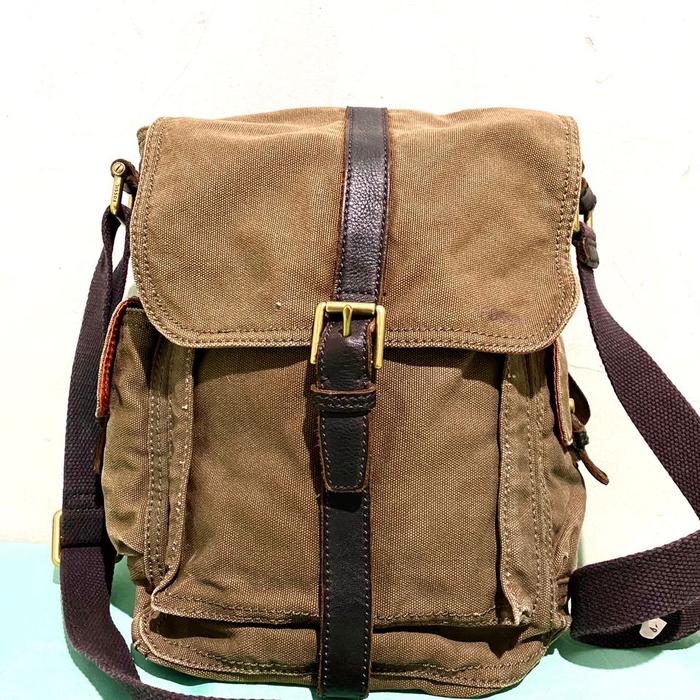 Tas fossil selempang men's sling bag