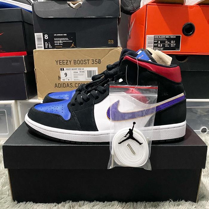 NIKE AIR JORDAN 1 MID TOP 3