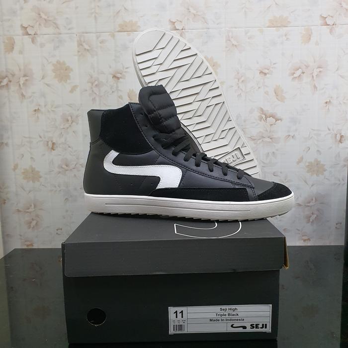 Sepatu Seji High Triple Black (Custom Ying Yang) US 12 BNIB