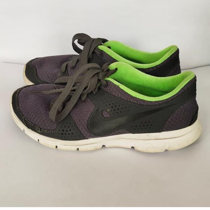 Sepatu Nike Flex Experience - EUR 41