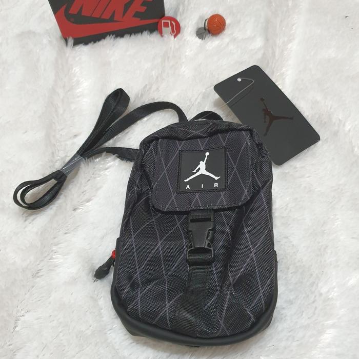 JORDAN ANTI GRAVITY • POUCH