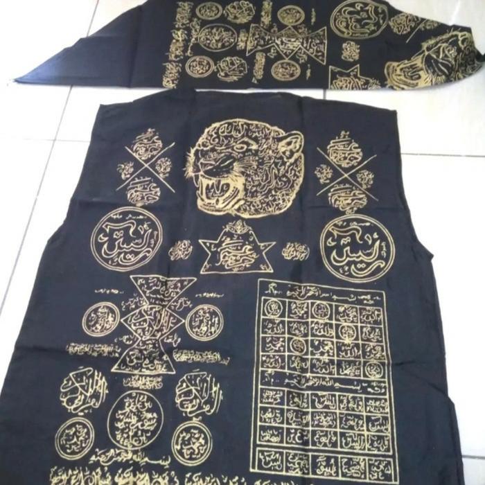 rompi rajah wafak macan berikut ikat kepala