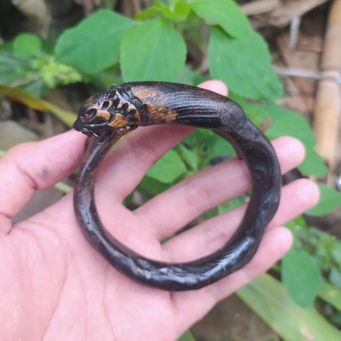 gelang akar bahar ukir macan kumbang