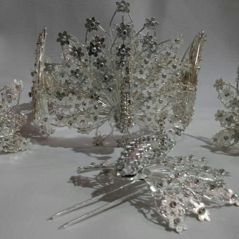 Siger Syahrini Merak / Siger Pengantin