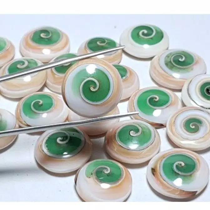 BATU MUSTIKA KEONG BUNTET NATURAL ALAM