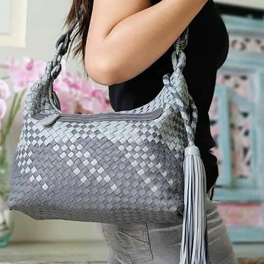 TERBARU Tas Anyam kulit asli Wanita Model Bottega Size 26