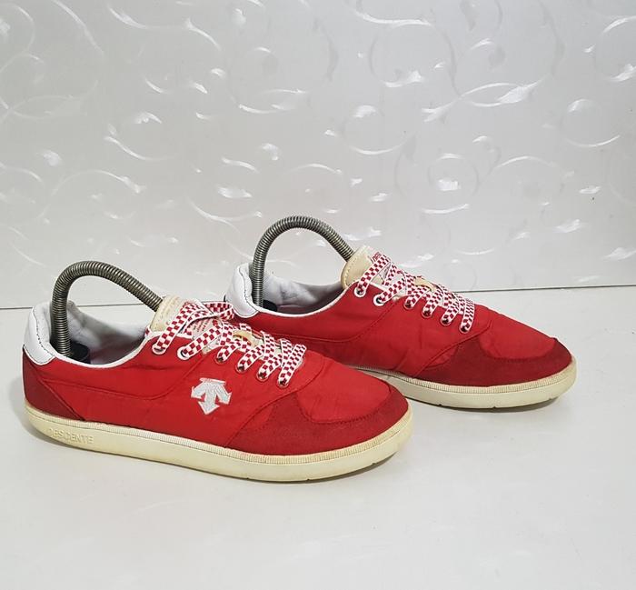 Sepatu DESCENTE - JAPAN - Size 40 - 40.5 - 41 Original 100 % Second S