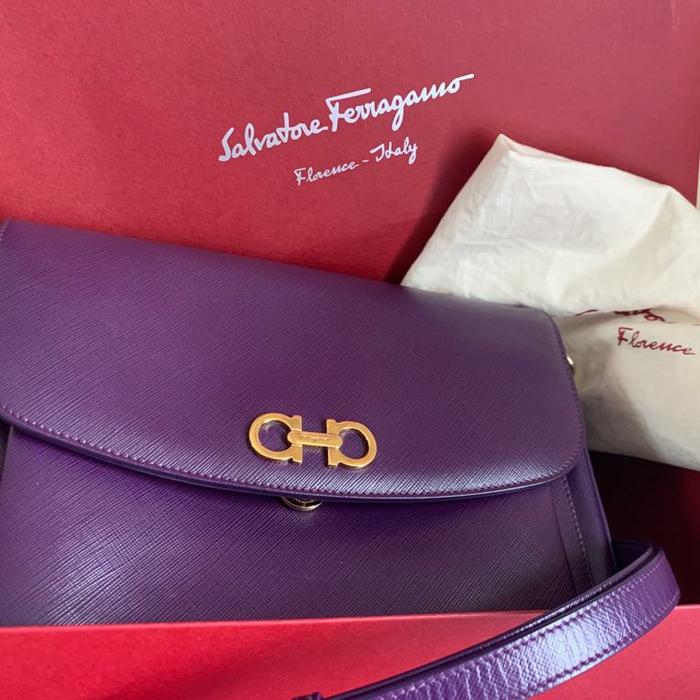 Salvatore Ferragamo. Preloved
