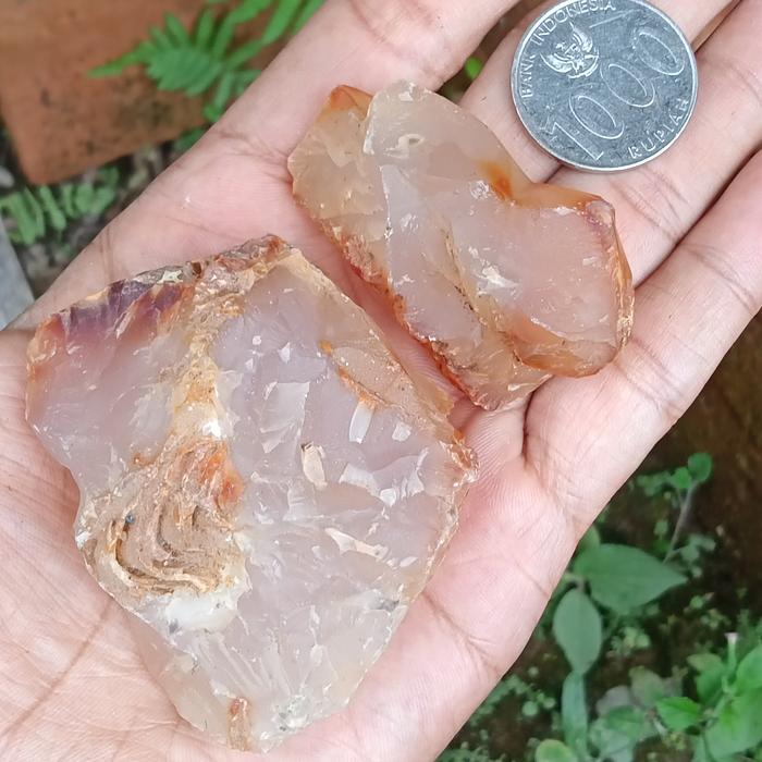 Rasa Bacan Obi - Chalcedony Pacitan ( Rough / Bahan Batu Akik )