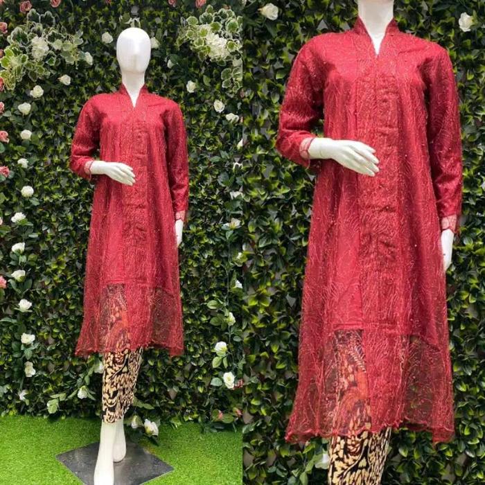 kebaya viloa merah cabe