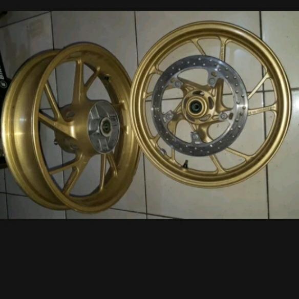 velg pelek new CB150R SE led original Gold