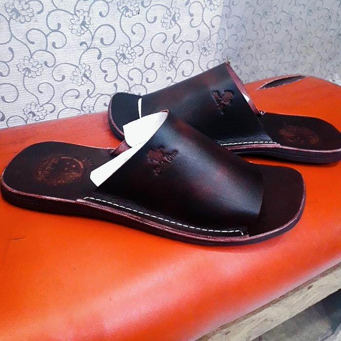 Sandal full kulit sampai alas
