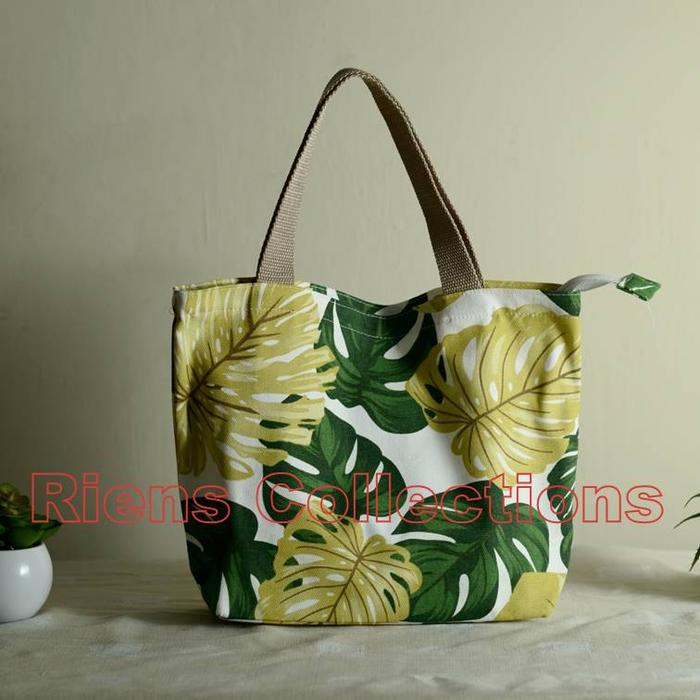 RIENS COLLECTIONS. HANDBAG BESAR BAHAN KANVAS MOTIF DAUN TALAS