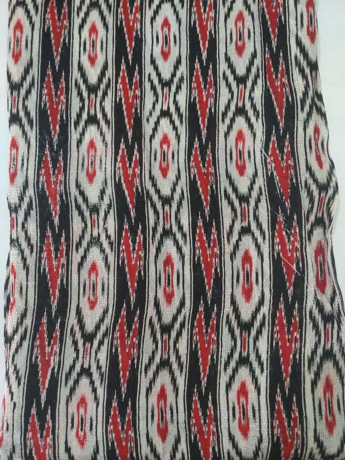 Kain Sutra Meteran Tenun Tangan Motif X Co' Bo' Bugis Aneka Warna