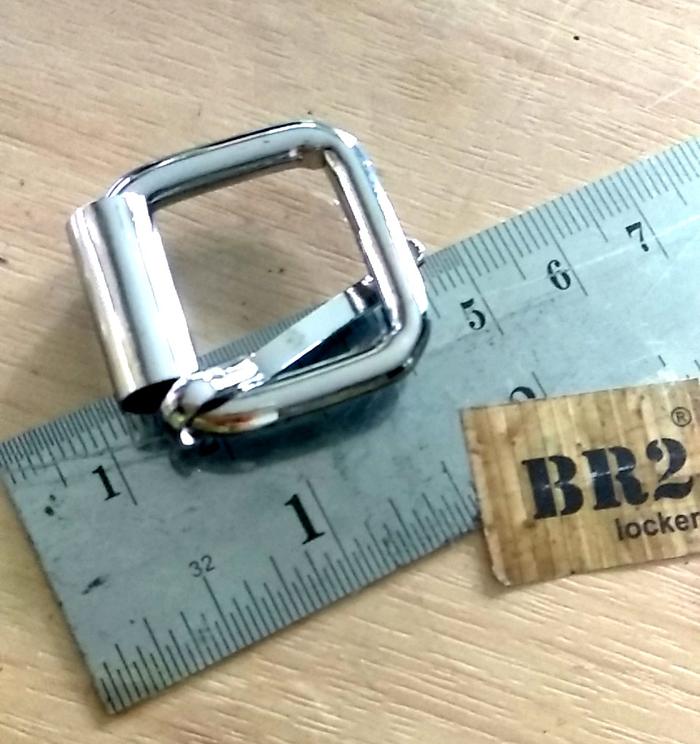 Ring kotak gesper / ring tusuk 20 mm tebal