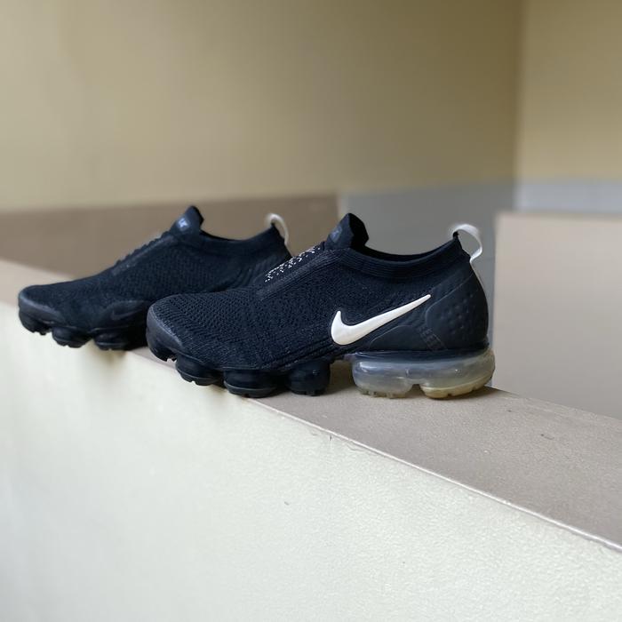 Sepatu Sneaker Nike Vapormax Laceless - SECOND No Box