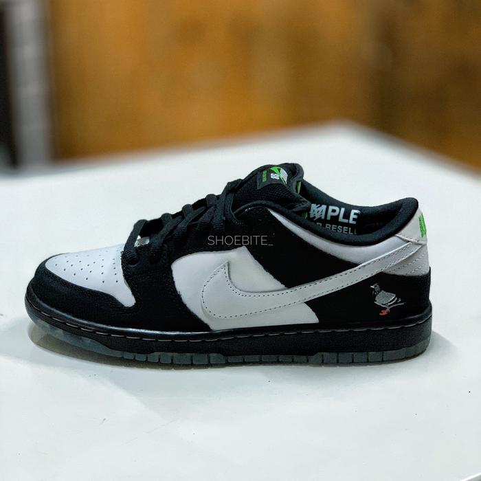 NIKE SB DUNK LOW PRO X STAPLE "PANDA PIGEON"