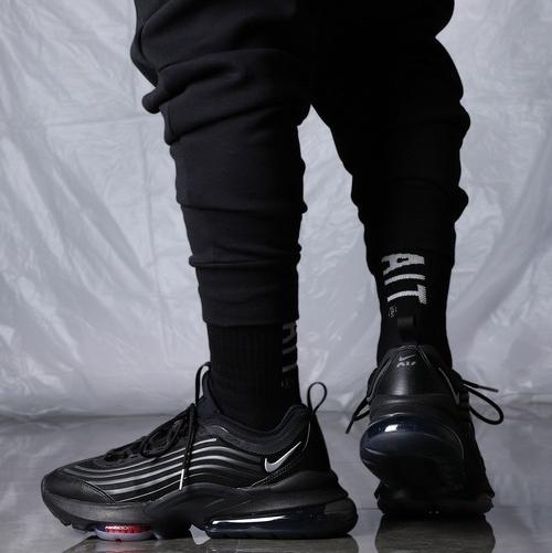 Nike Air Max ZM950 “Triple Black”