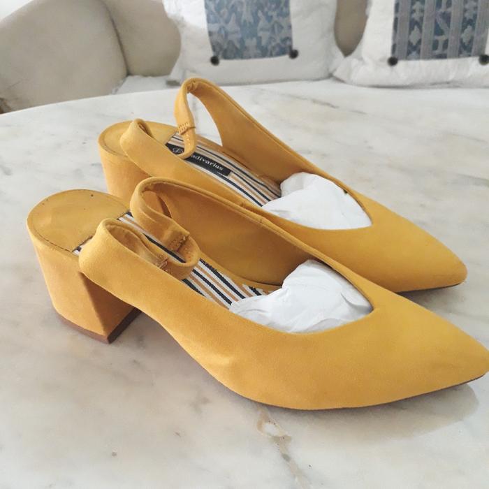 Stradivarius heels size 36