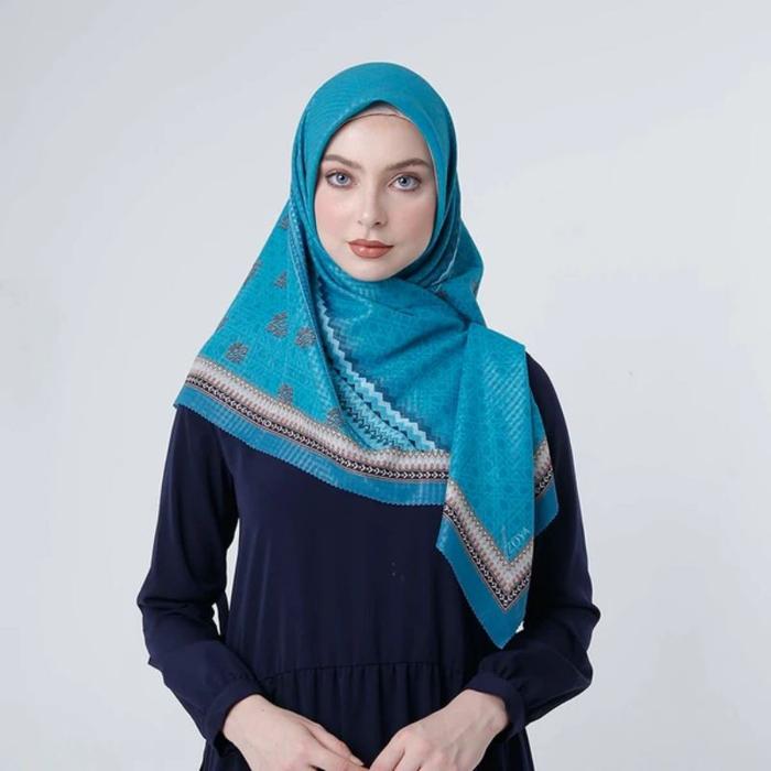 Zoya Hijab Jilbab Kerudung Segi Empat Hanania Scarf