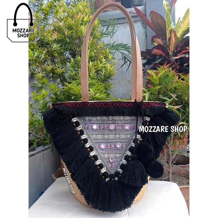 tas rotan bakul ethnik khas bali tas pantai bali pompom