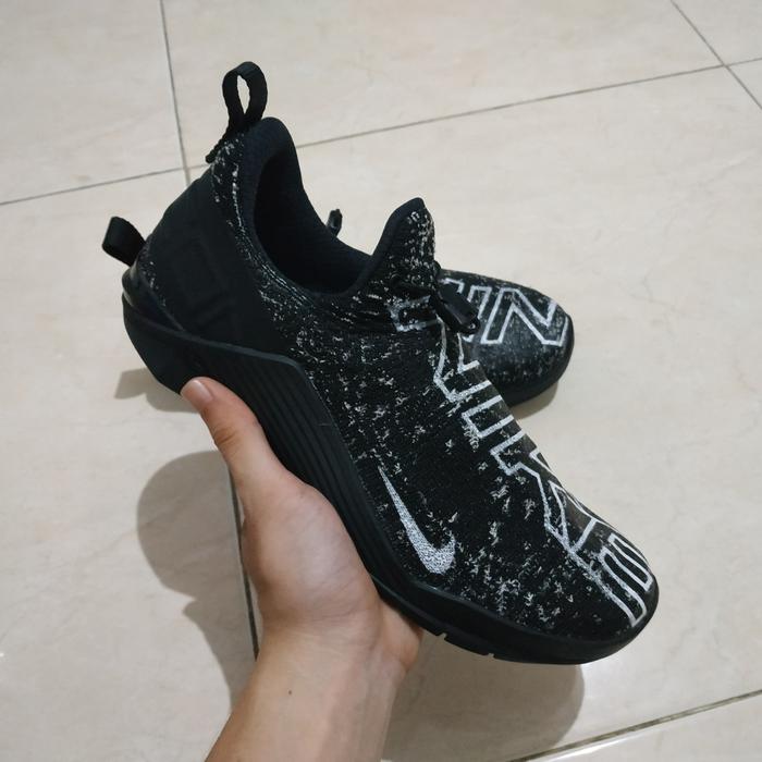 Nike Metcon React Flyknit