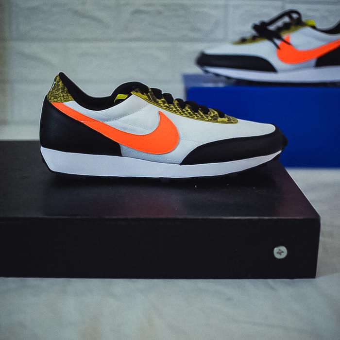 Nike Daybreak