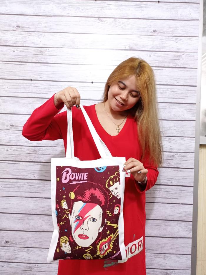 Tas Blacu Kanvas / Canvas Bowie Totebag Putih Custom Print Surabaya