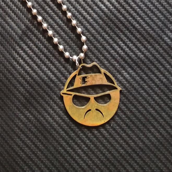 kalung model biji lada panjang bahan baja anti karat + bandul bahan kuningan logo lowrider low ride